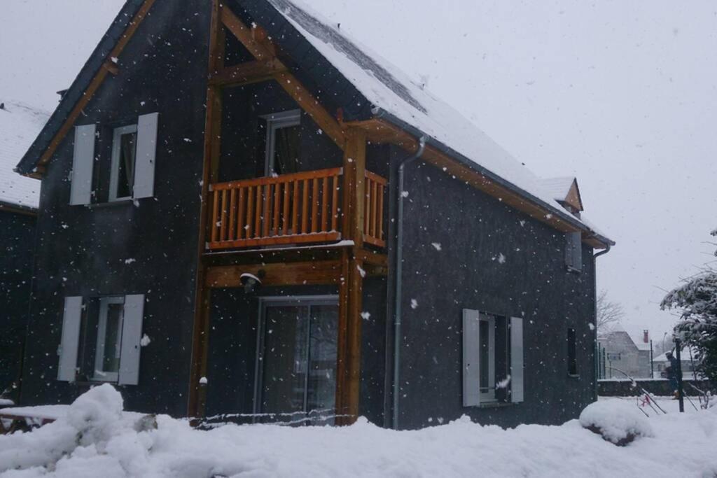 Вилла Chalet Toy Люс-Сен-Совёр Экстерьер фото
